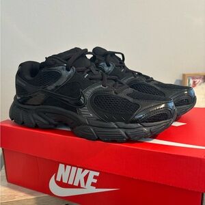 Nike V5 RNR Women’s sneakers
